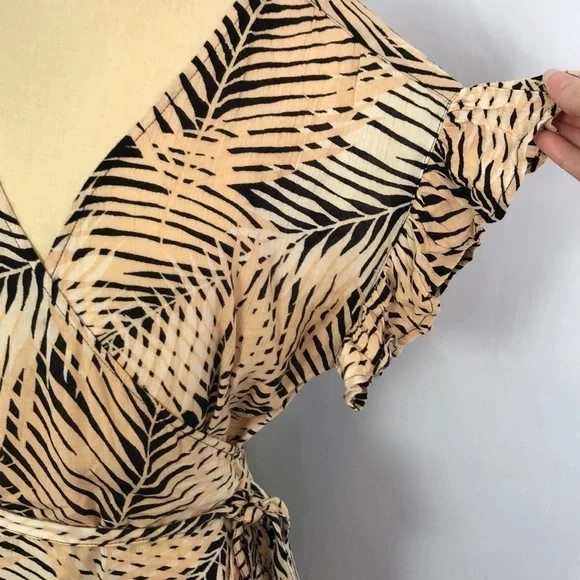 BILLABONG Short Sleeve Wrap Palms Print Mini Dress Size M - Picture 5 of 11